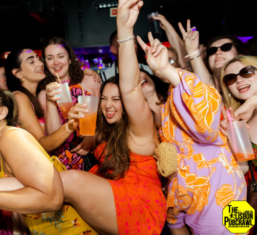 girls drinking and dancing